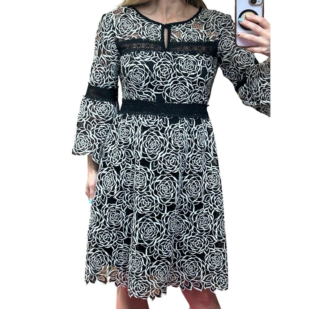 Nanette Lepore Archival Black White Rose Guipure Lace Bell Sleeve Dress Small 2